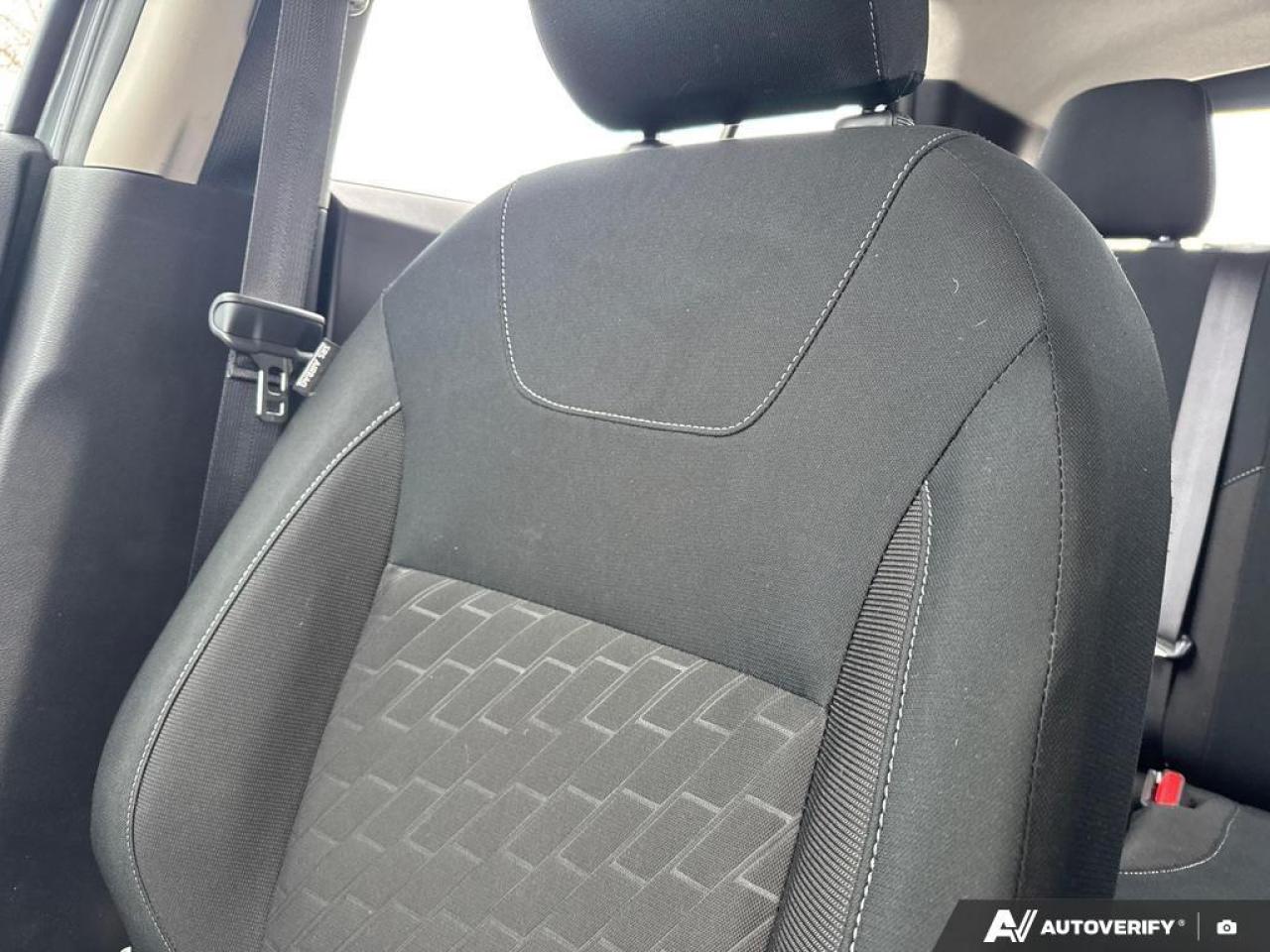 2024 Nissan Kicks SV BACKUP CAM   BLUETOOTH   HTD SEATS   KEYLESS EN Photo