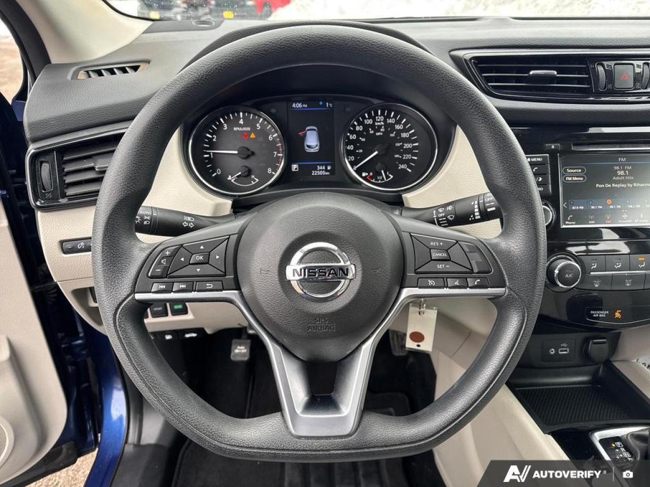 2023 Nissan Qashqai S BACKUP CAM   BLUETOOTH   HTD SEATS   KEYLESS ENT Photo