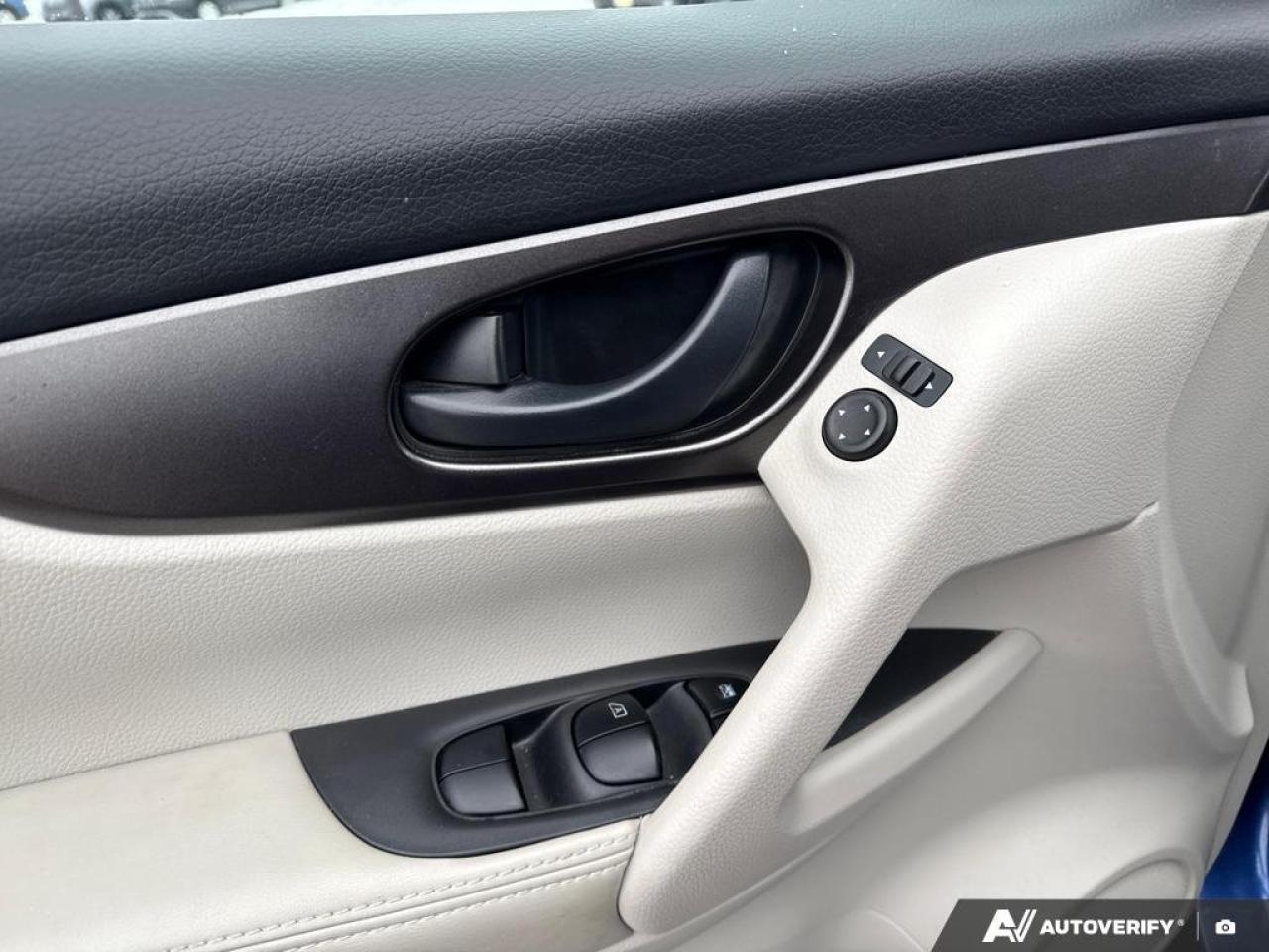 2023 Nissan Qashqai S BACKUP CAM   BLUETOOTH   HTD SEATS   KEYLESS ENT Photo