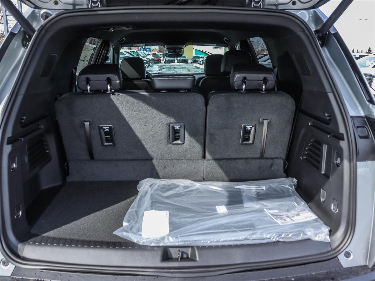 2026 Chevrolet Traverse AWD 4dr LT Photo