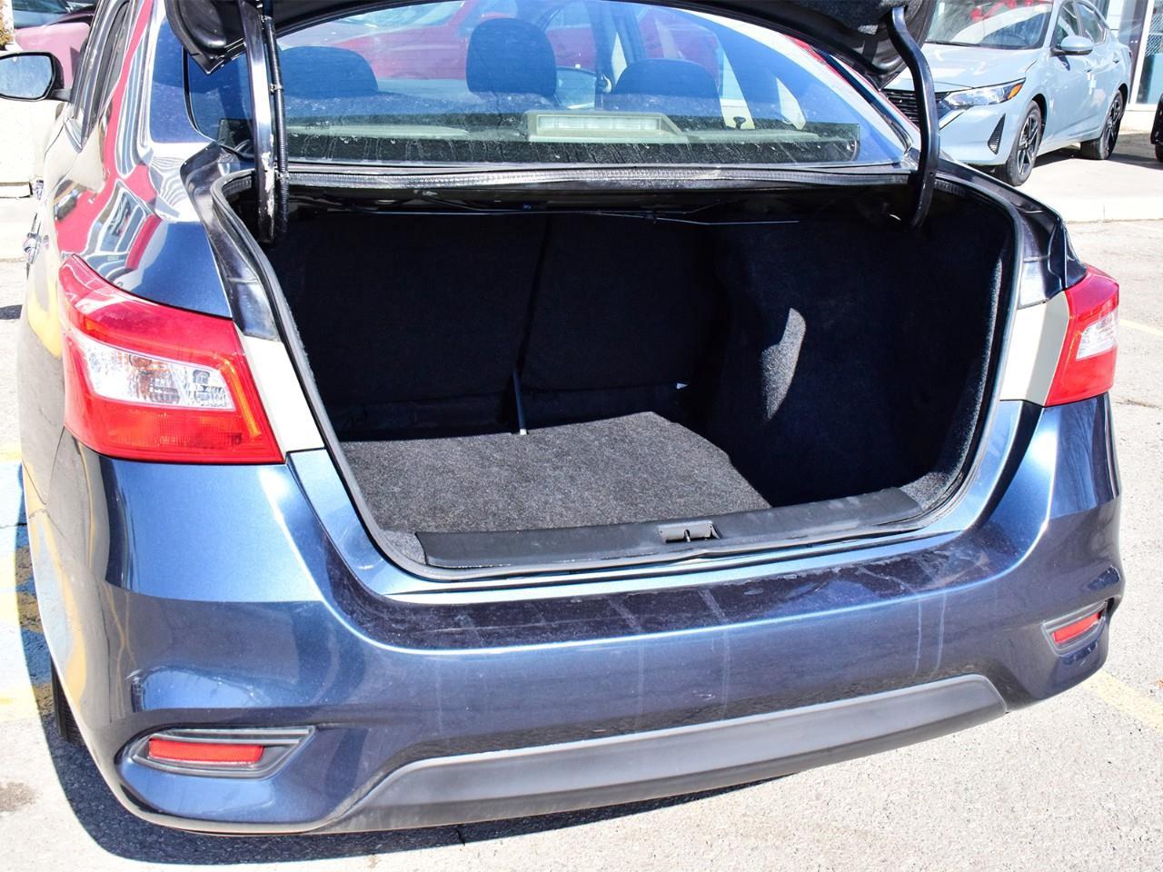 2017 Nissan Sentra 1.8 S (CVT) 4dr Sedan Photo