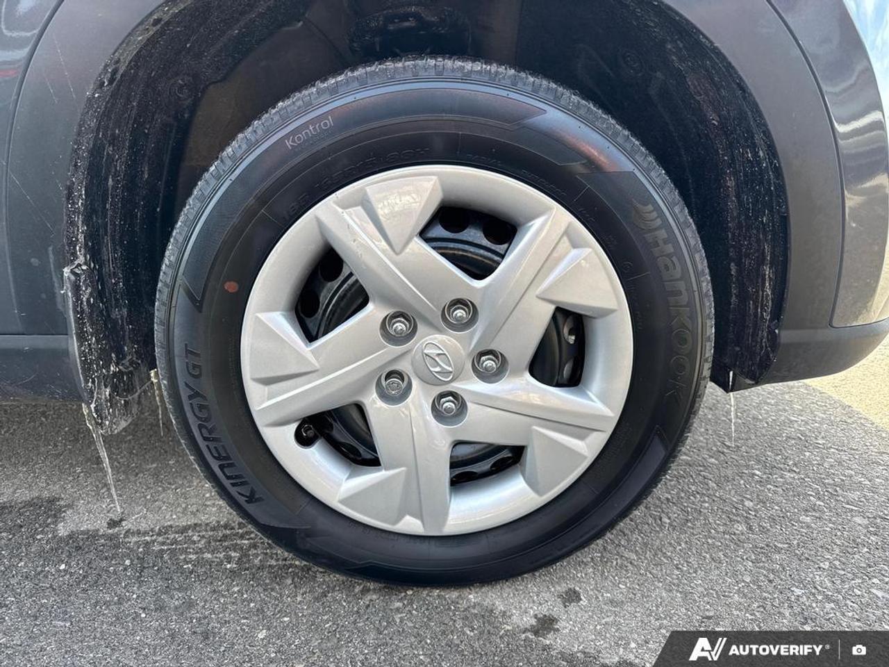 2023 Hyundai Venue Essential w/Two-Tone BACKUP CAM   BLUETOOTH   HTD Photo