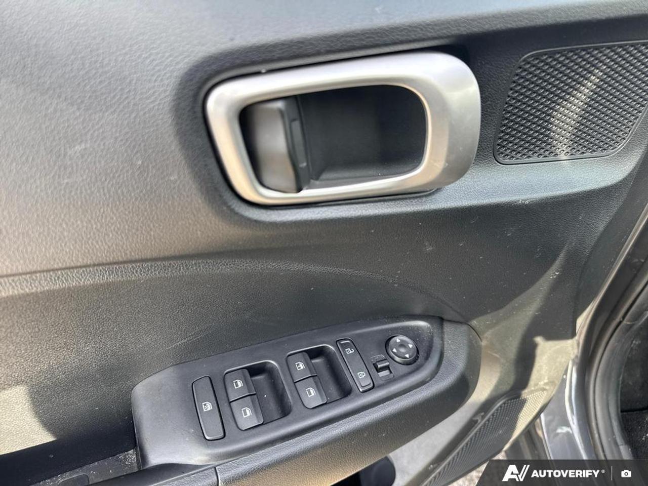 2023 Hyundai Venue Essential w/Two-Tone BACKUP CAM   BLUETOOTH   HTD Photo