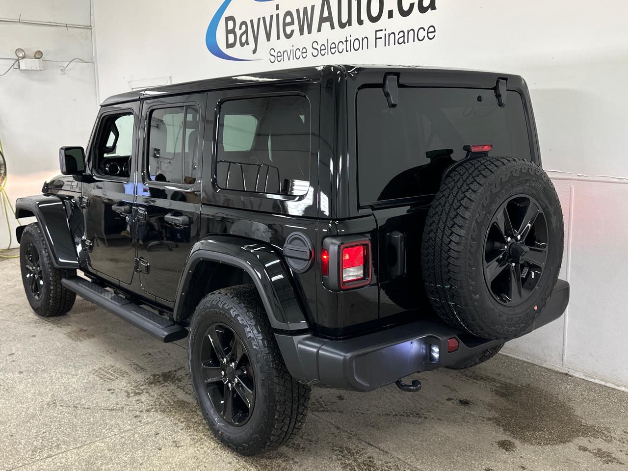 2023 Jeep Wrangler SAHARA 4DR 4X4 Photo