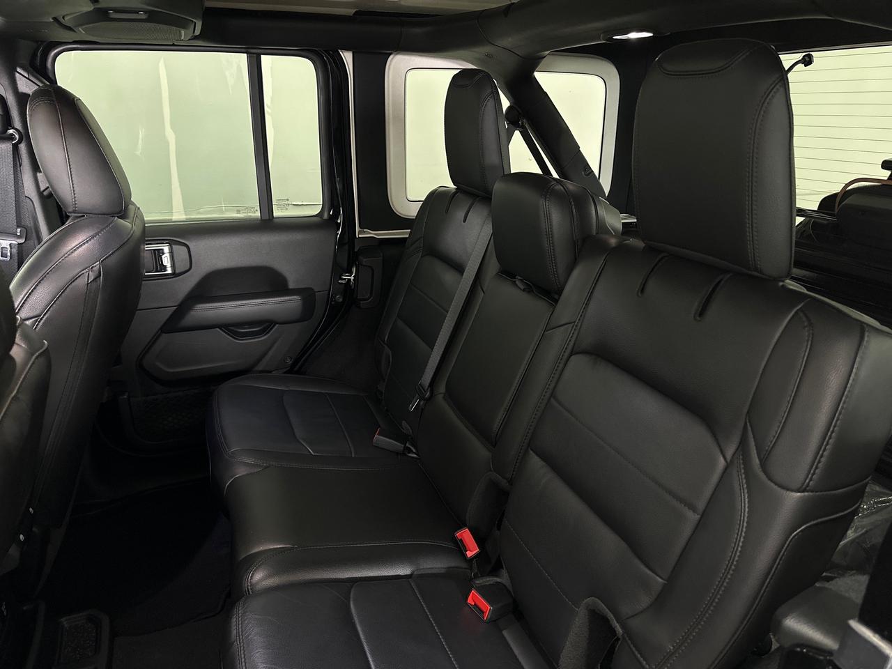 2023 Jeep Wrangler SAHARA 4DR 4X4 Photo