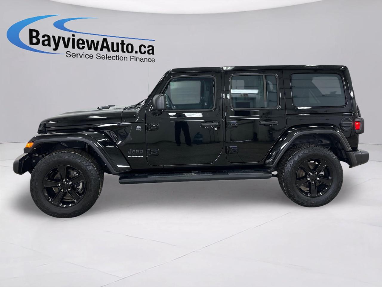 2023 Jeep Wrangler Sahara - LEATHER/3 PC TOP/NAVI/1 OWNER! Photo