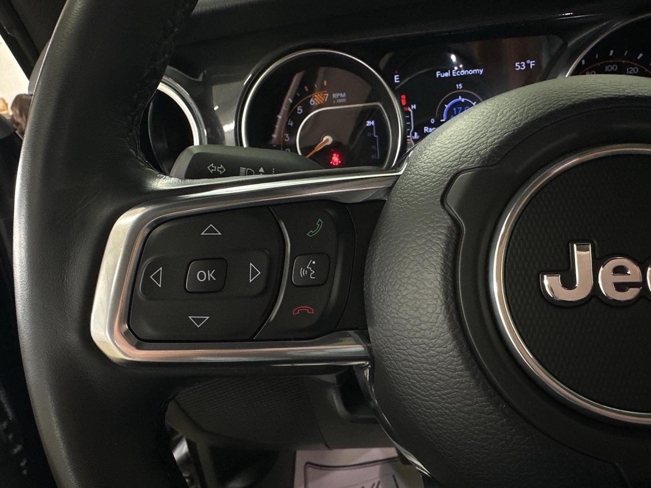 2023 Jeep Wrangler Sahara - LEATHER/3 PC TOP/NAVI/1 OWNER! Photo