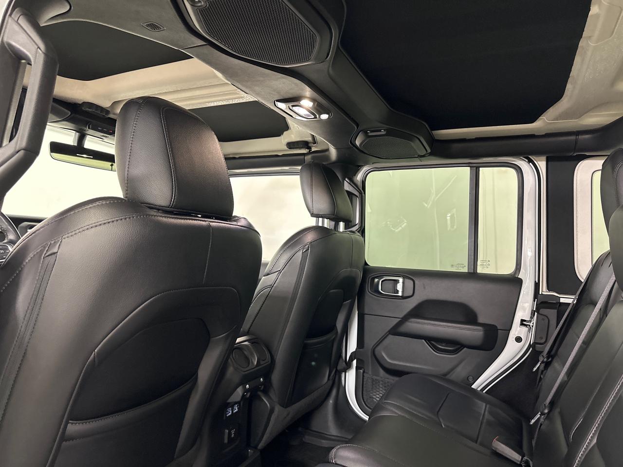 2023 Jeep Wrangler SAHARA 4DR 4X4 Photo