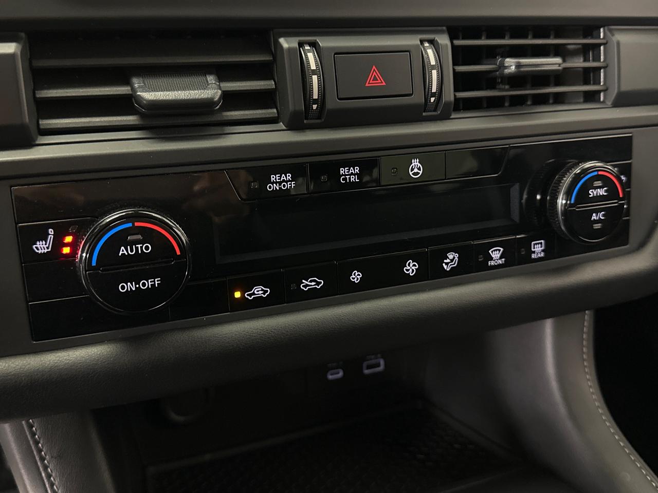 2024 Nissan Pathfinder S 4dr 4x4 Photo