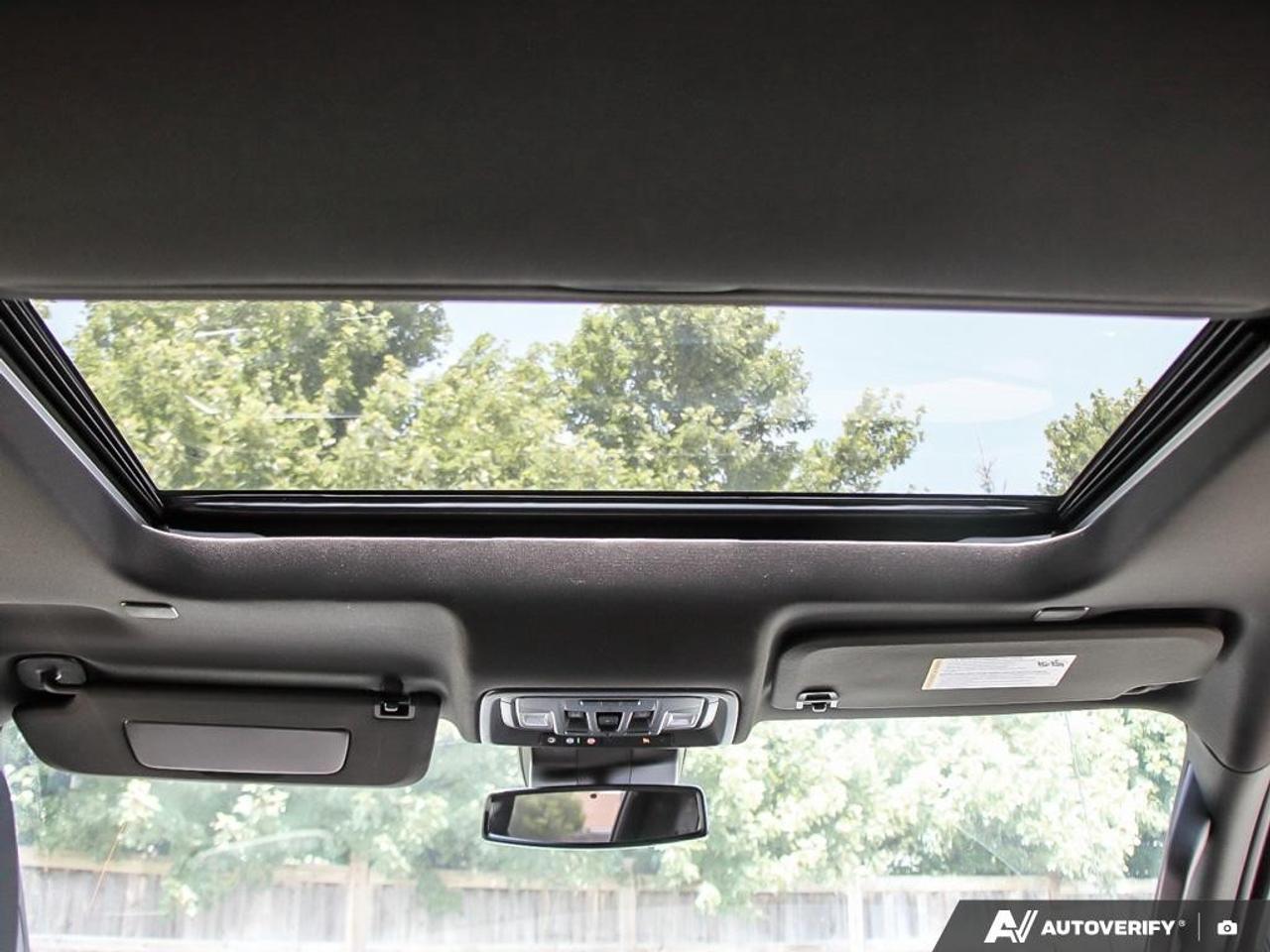 2025 GMC Sierra 1500 Crew Cab Short Box 4-Wheel Drive AT4 Photo