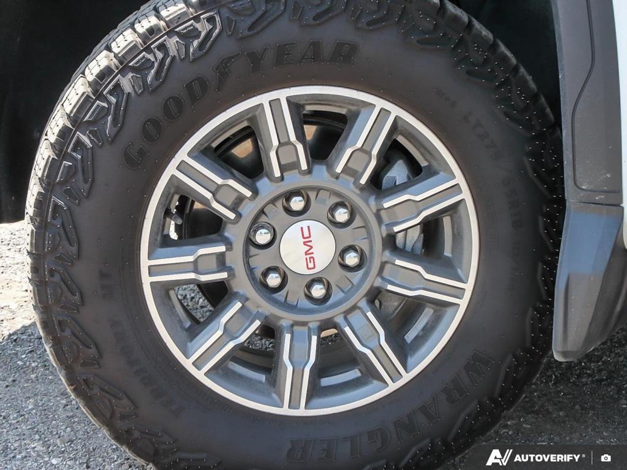 2025 GMC Sierra 1500 Crew Cab Short Box 4-Wheel Drive AT4 Photo