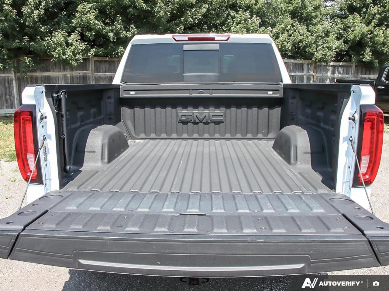 2025 GMC Sierra 1500 Crew Cab Short Box 4-Wheel Drive AT4 Photo