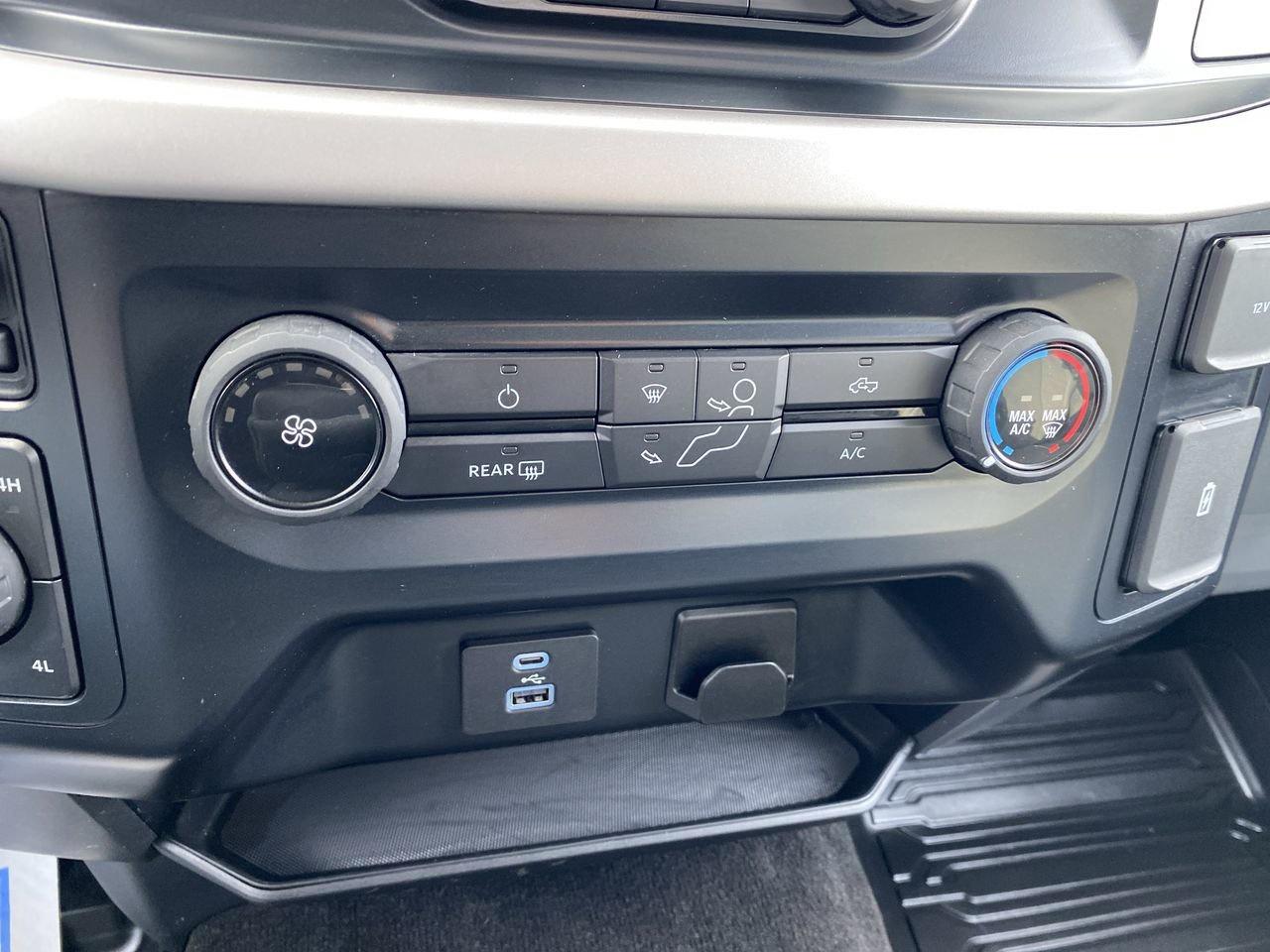 2022 Ford F-150 XLT Photo