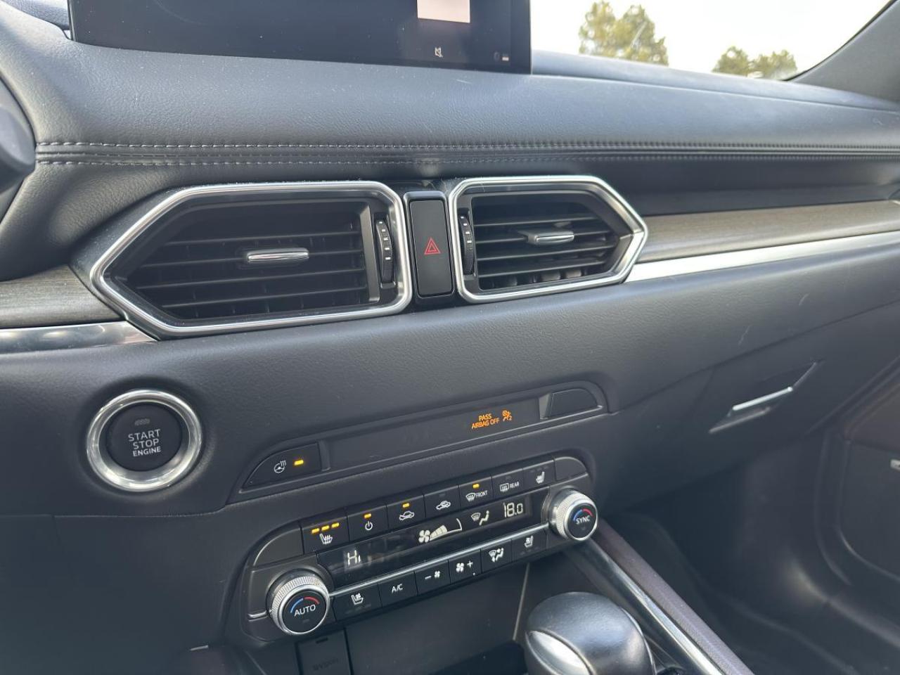 2022 Mazda CX-5 Signature AWD Photo