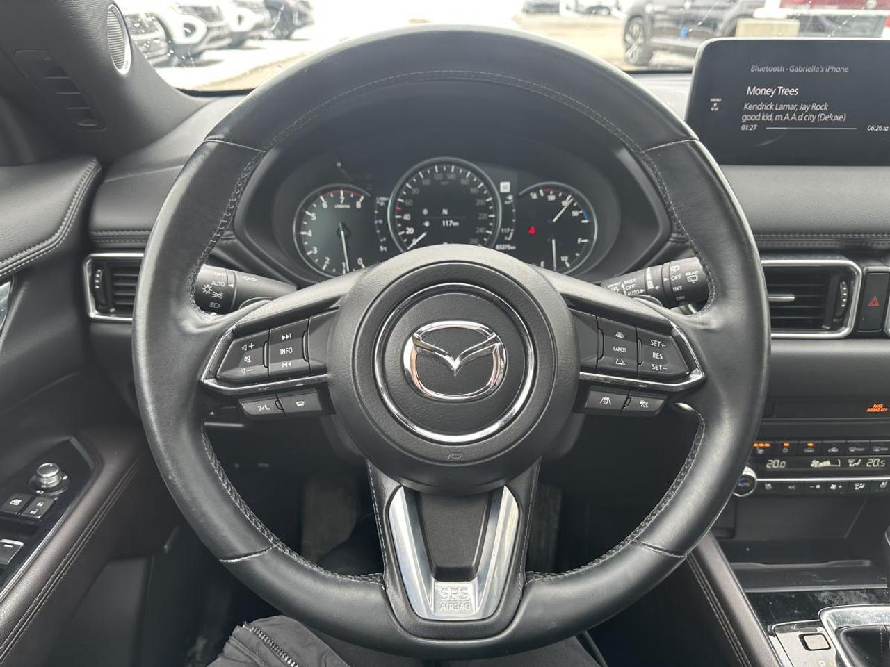 2022 Mazda CX-5 Signature AWD Photo