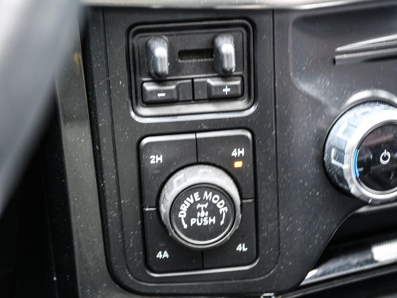 2022 Ford F-150 Lariat Twin Panel Moonroof   3.5L EcoBoost Photo