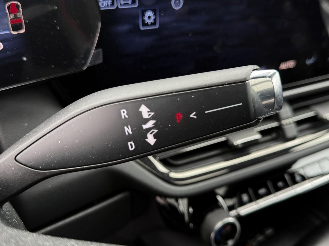 2025 Chevrolet Equinox EV RS 4dr Photo