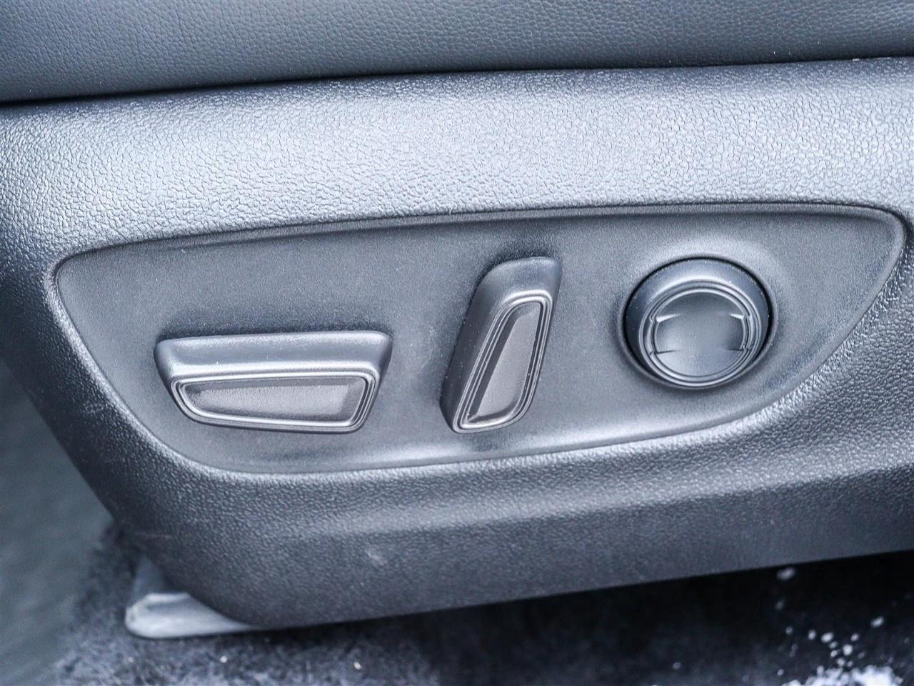 2022 Toyota Highlander XSE 4dr All-Wheel Drive Photo