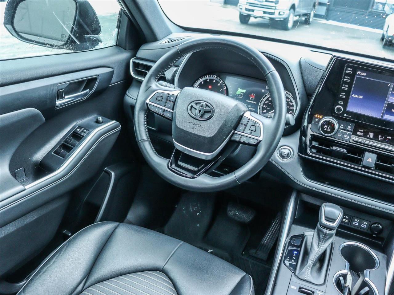 2022 Toyota Highlander XSE 4dr All-Wheel Drive Photo