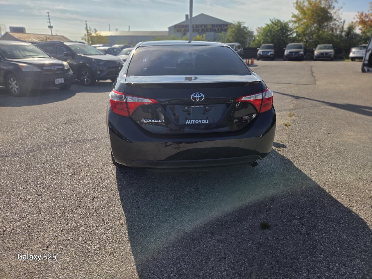 2016 Toyota Corolla S AUTO LEATHER ROOF ALLOYS  LOW km $ 16,688.00 Photo