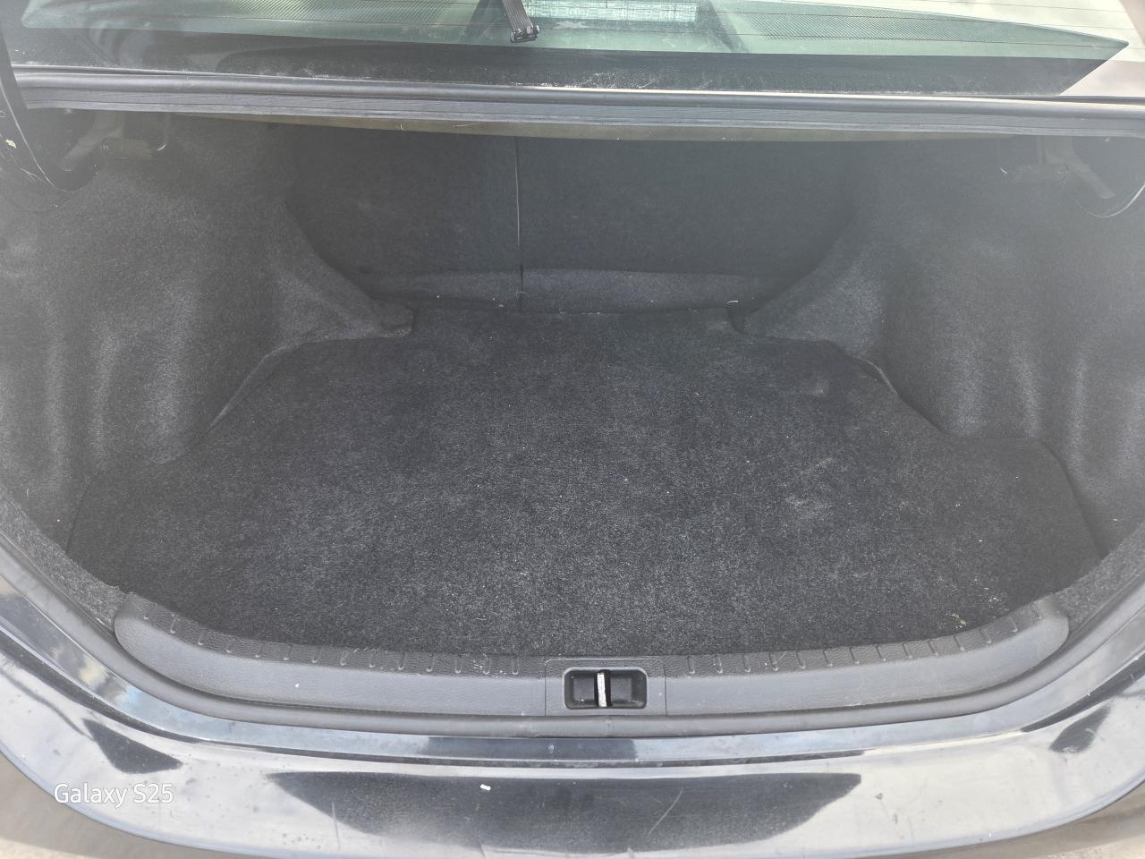 2016 Toyota Corolla S AUTO LEATHER ROOF ALLOYS  LOW km $ 16,688.00 Photo