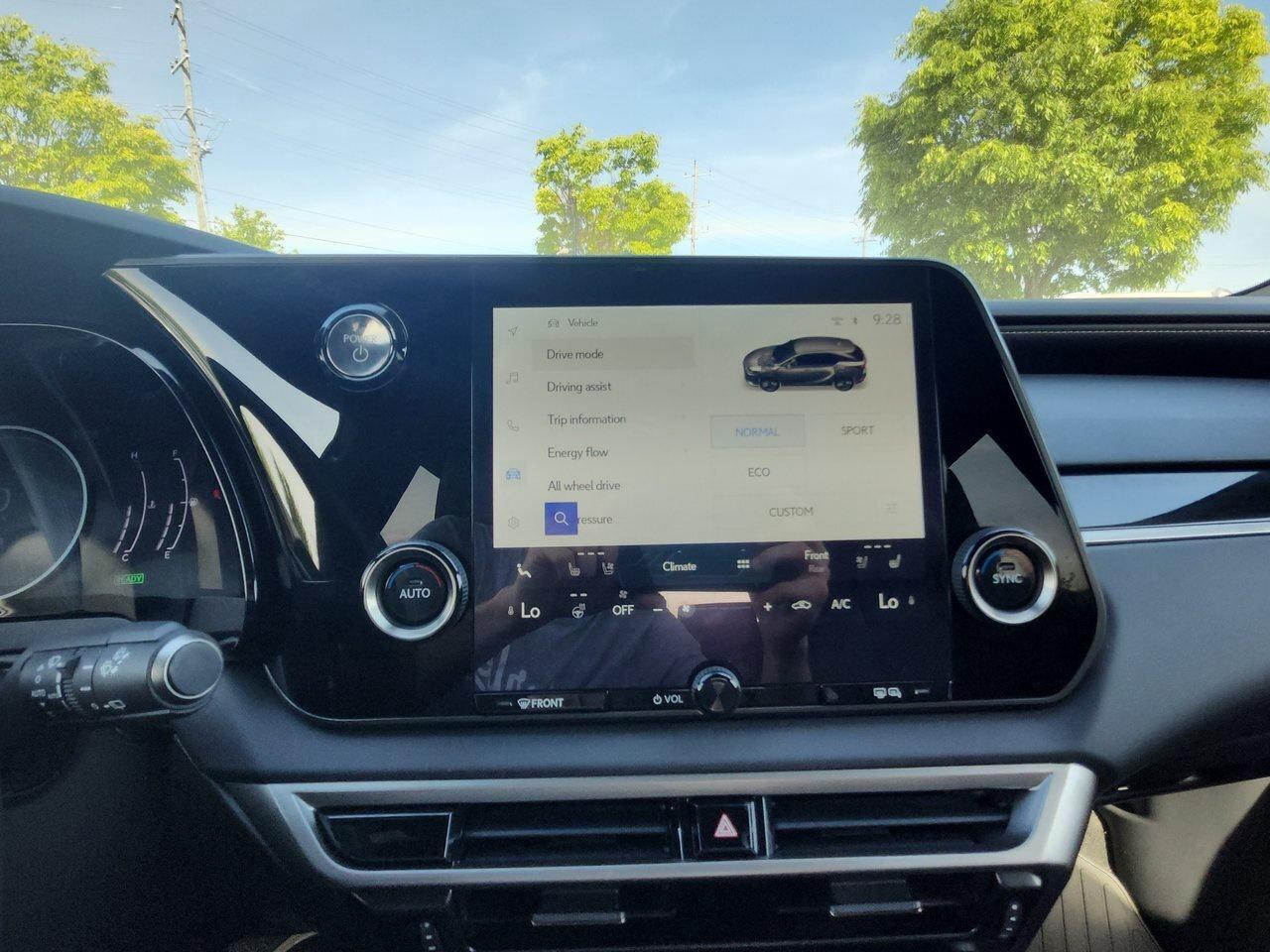2023 Lexus RX RX 350h Photo