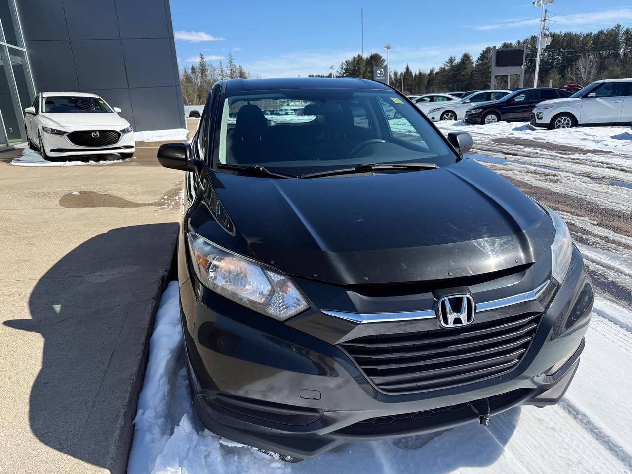 2018 Honda HR-V LX (M6) 4dr Front-Wheel Drive Photo