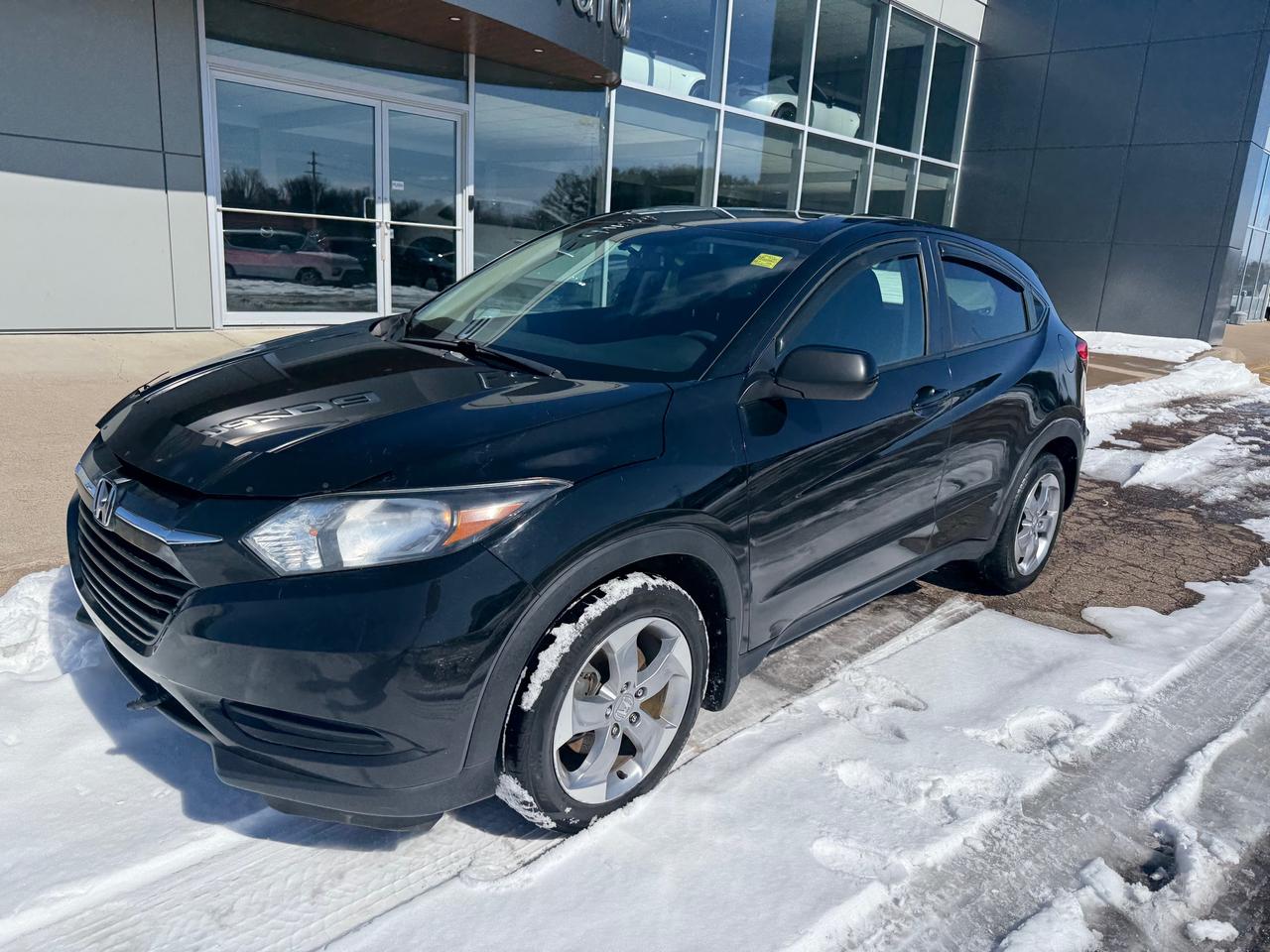 2018 Honda HR-V LX (M6) 4dr Front-Wheel Drive Photo