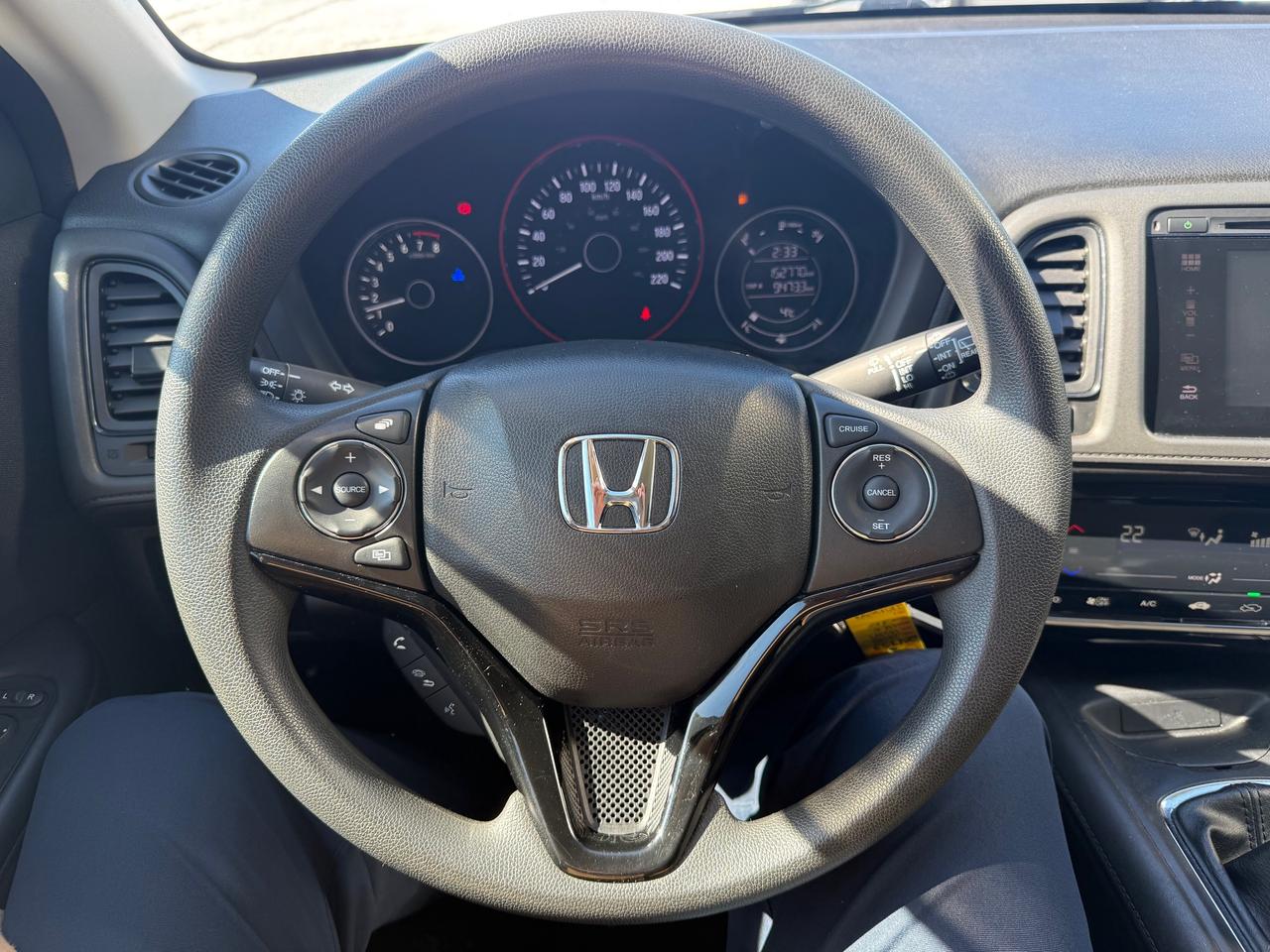 2018 Honda HR-V LX (M6) 4dr Front-Wheel Drive Photo