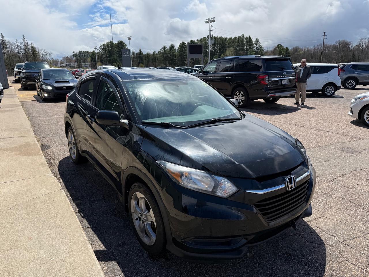 2018 Honda HR-V LX (M6) 4dr Front-Wheel Drive Photo