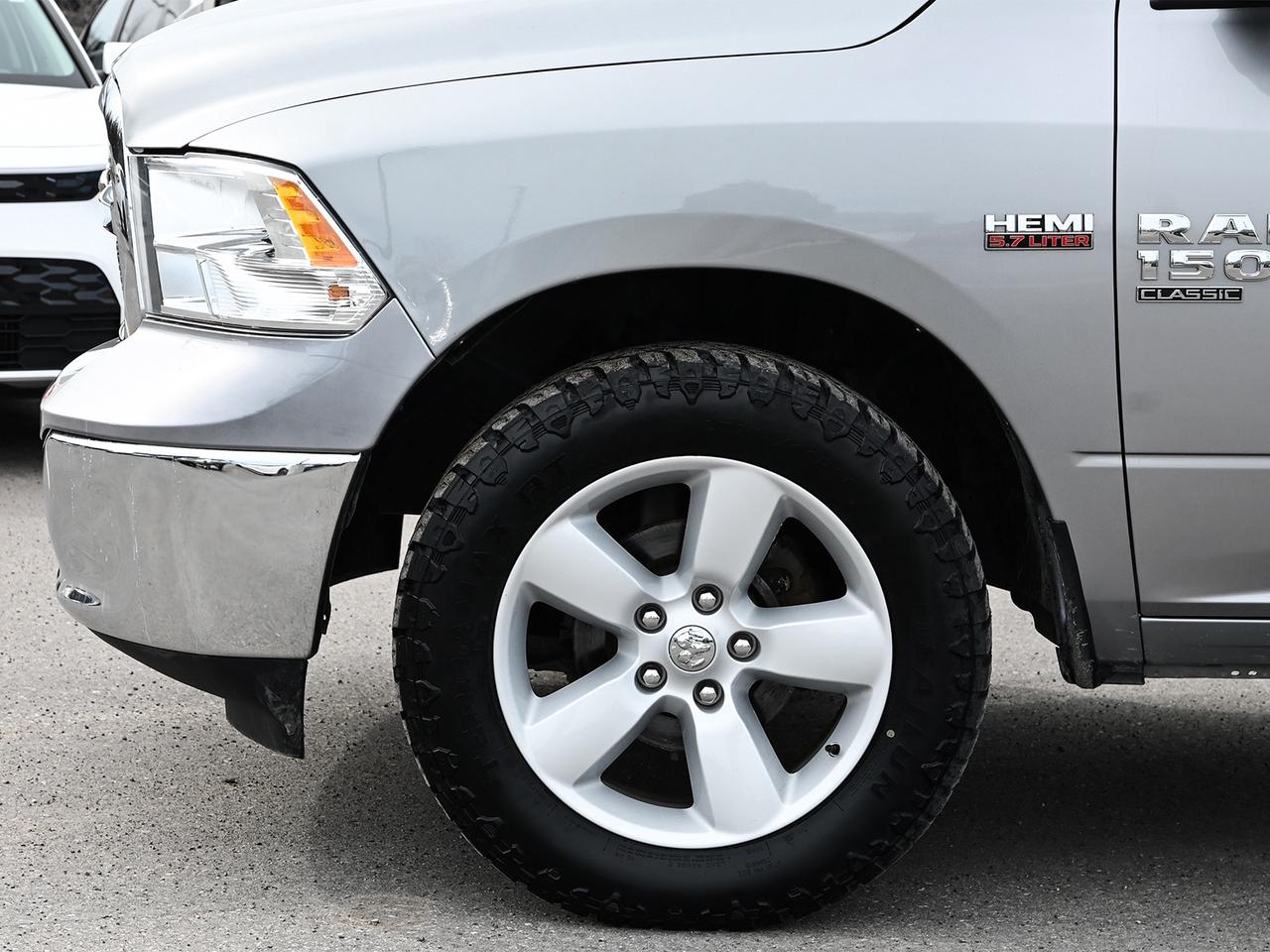2023 RAM 1500 Classic SLT HEMI Photo