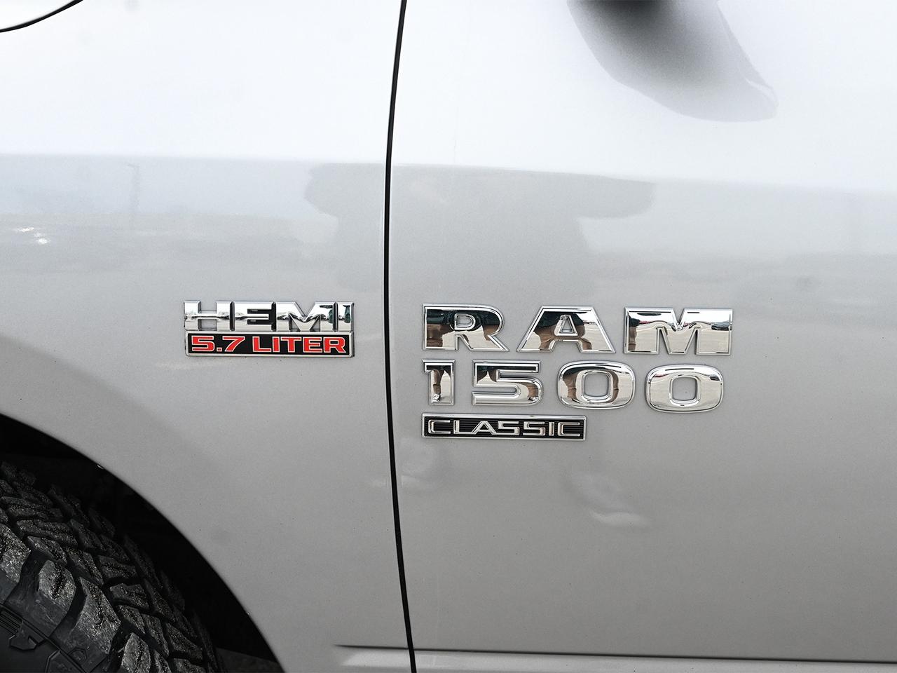 2023 RAM 1500 Classic SLT HEMI Photo