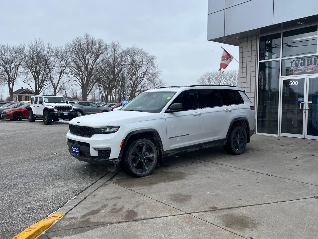 2023 Jeep Grand Cherokee L  Photo0
