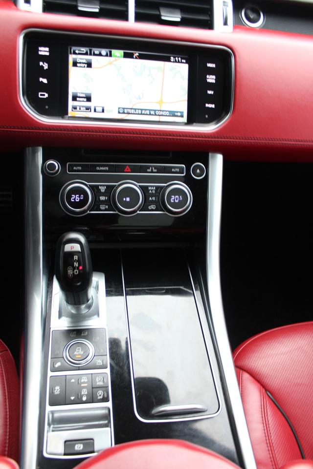 2015 Land Rover Range Rover Sport V8 - SPORT DYNAMIC" - "BLACK ON RED Photo