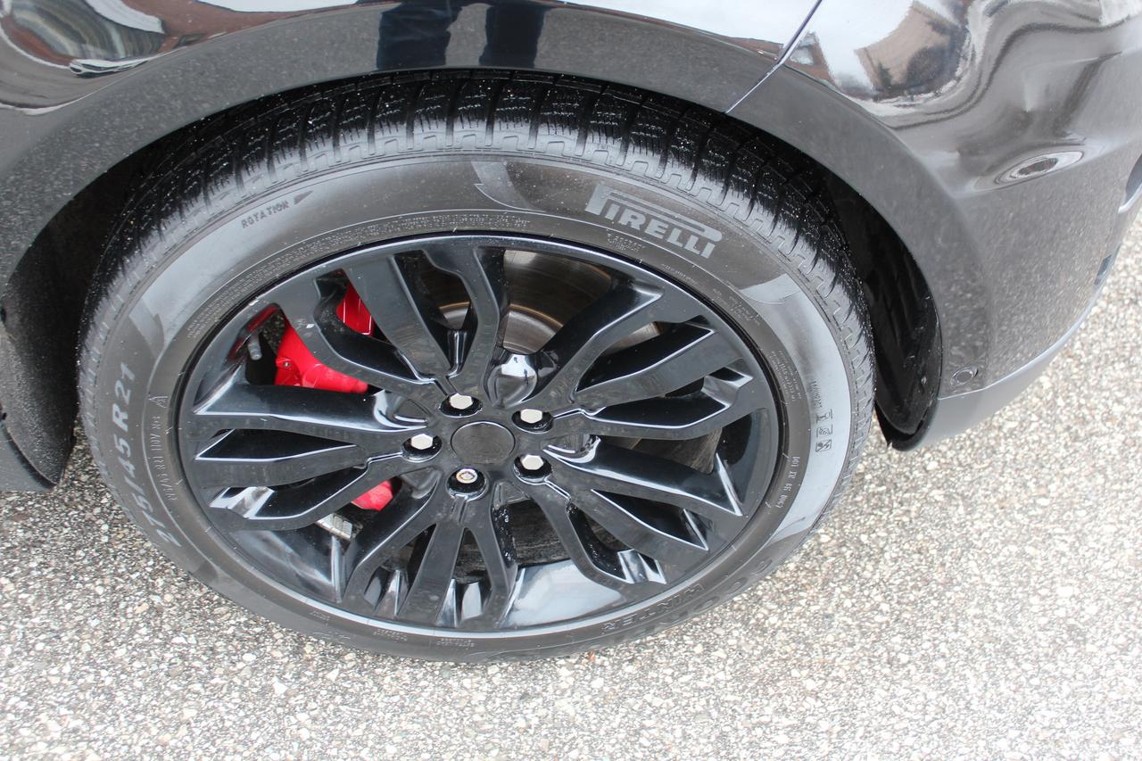 2015 Land Rover Range Rover Sport V8 - SPORT DYNAMIC" - "BLACK ON RED Photo