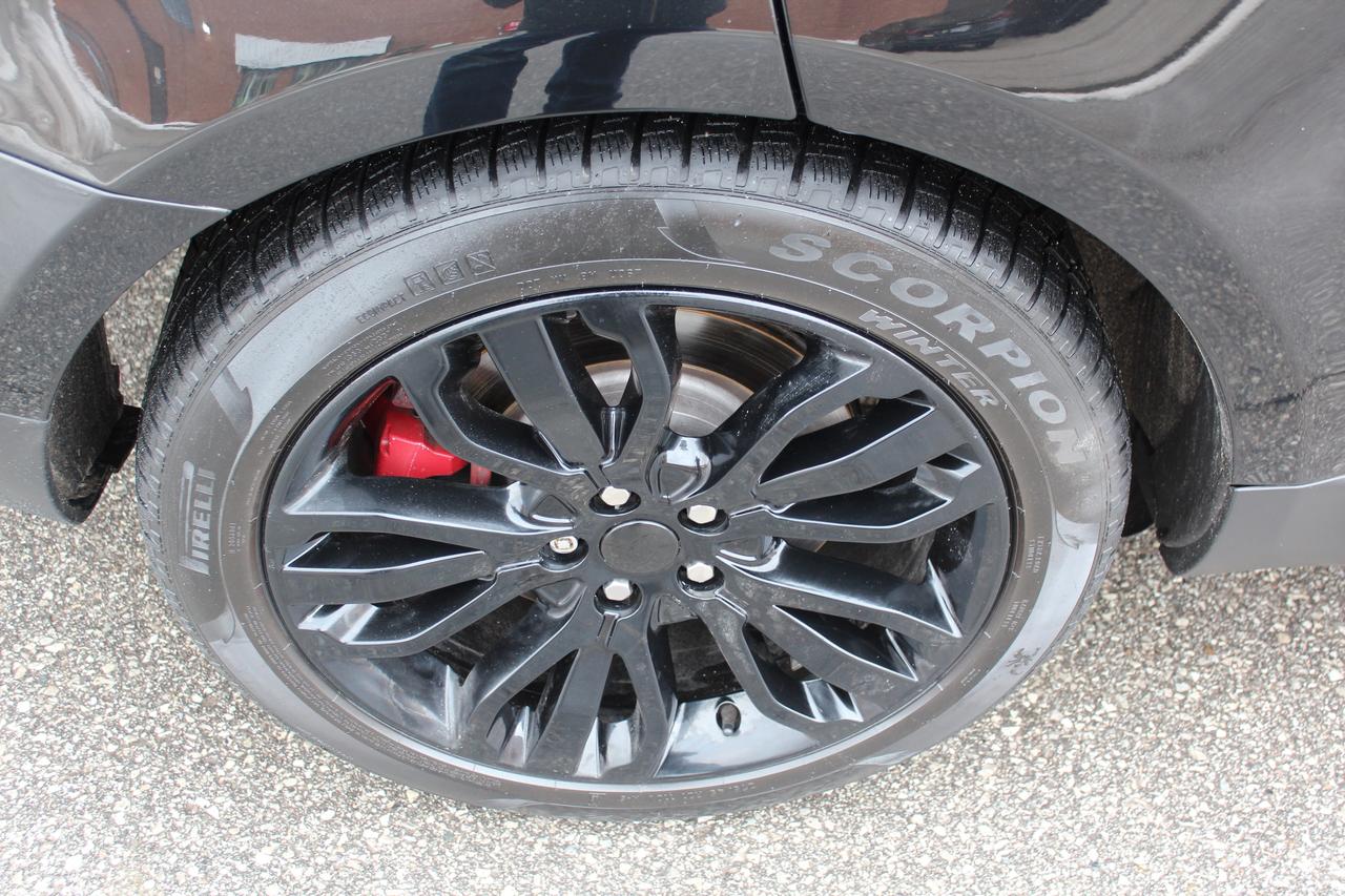 2015 Land Rover Range Rover Sport V8 - SPORT DYNAMIC" - "BLACK ON RED Photo