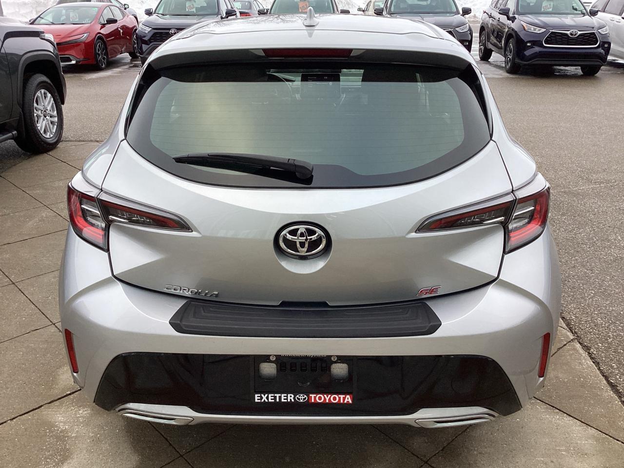 2022 Toyota Corolla Hatchback SE Photo