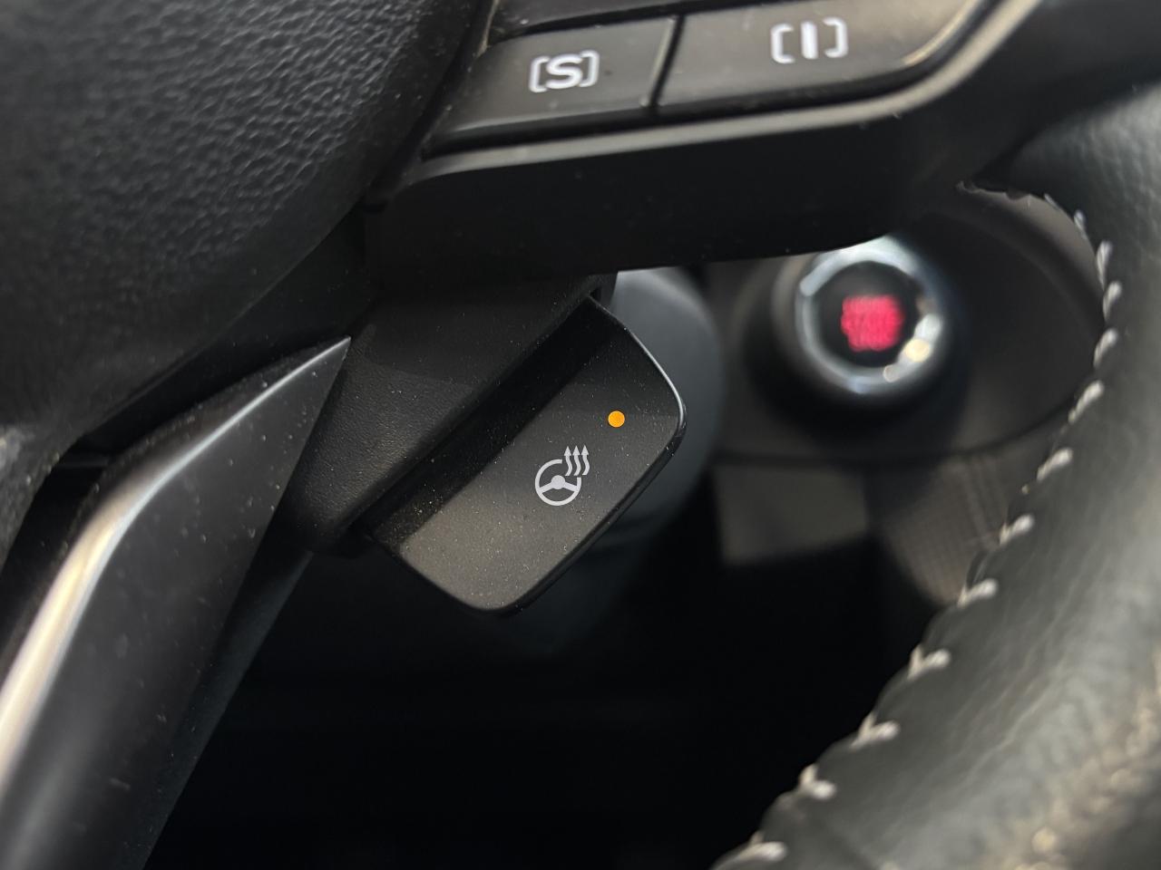 2023 Subaru Forester TOURING   ONE OWNER   LOW KM   HEATED WHEEL&SEATS Photo