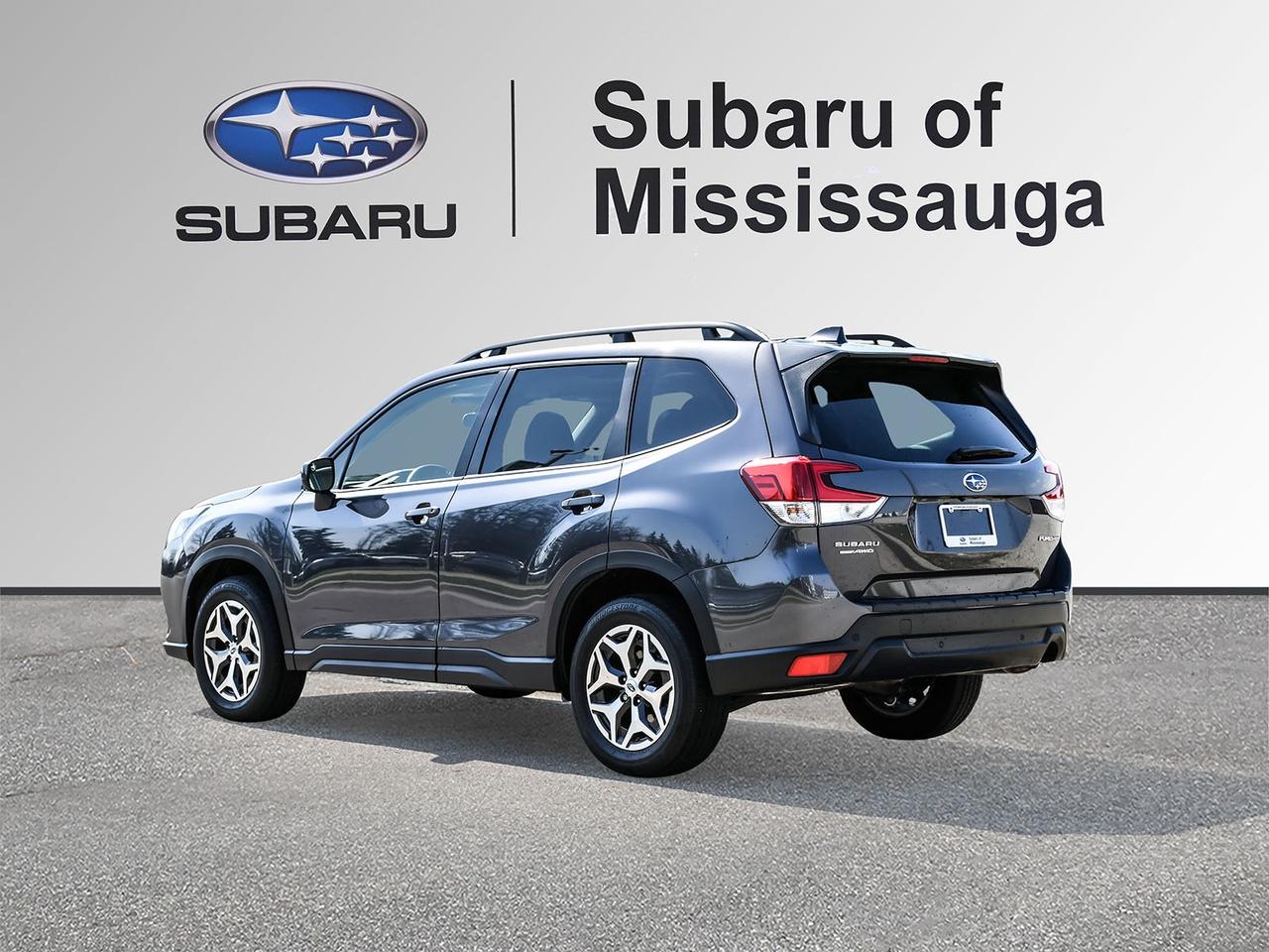 2023 Subaru Forester TOURING   ONE OWNER   LOW KM   AWD   HEATED SEATS Photo