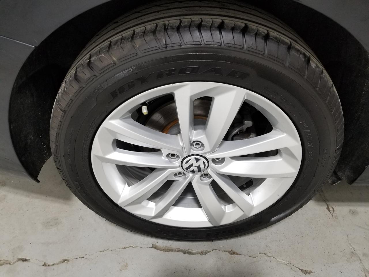2020 Volkswagen Passat Highline 4dr Sedan Photo