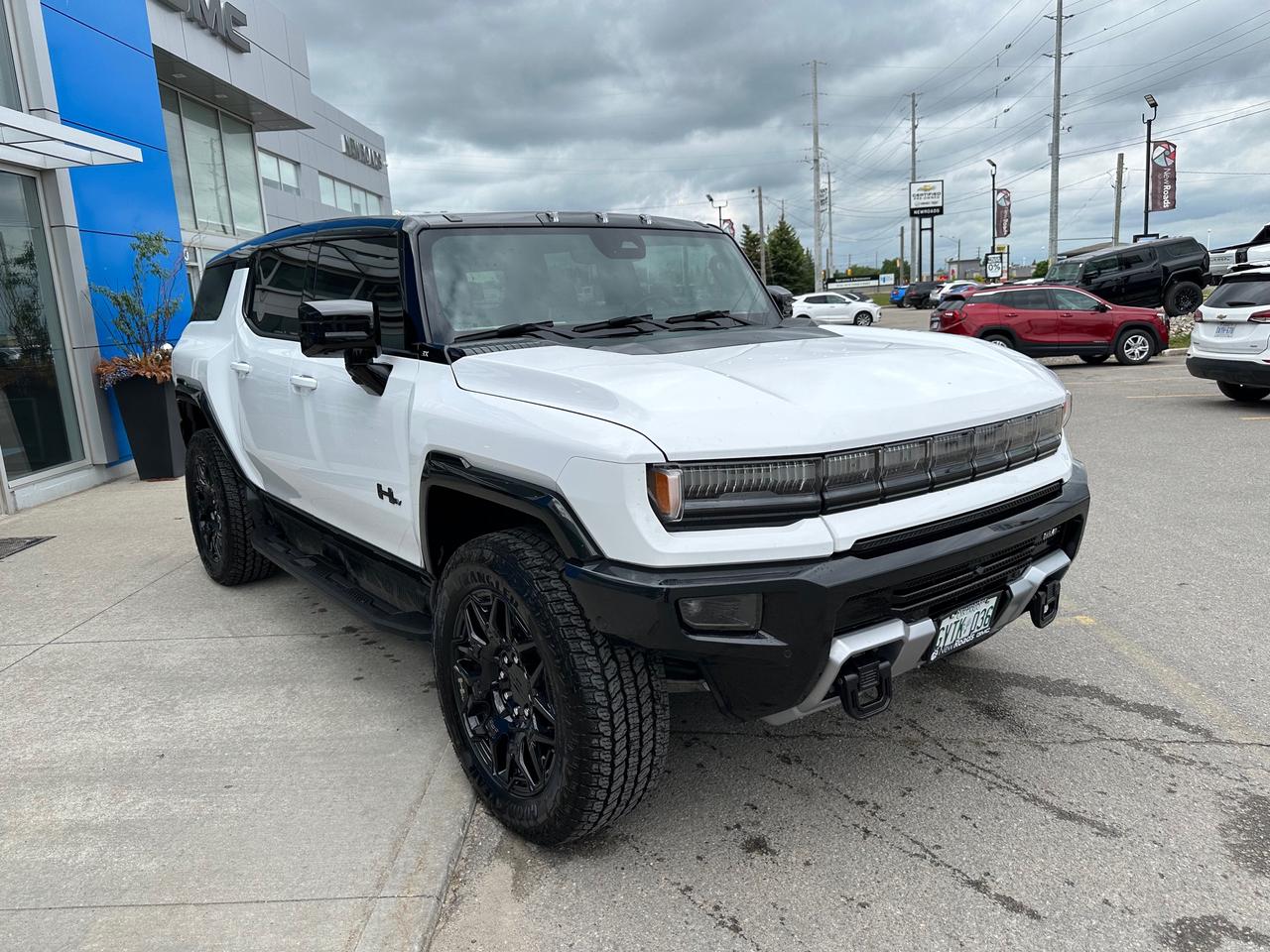 2026 GMC HUMMER EV SUV 3X 4dr All-Wheel Drive Photo2
