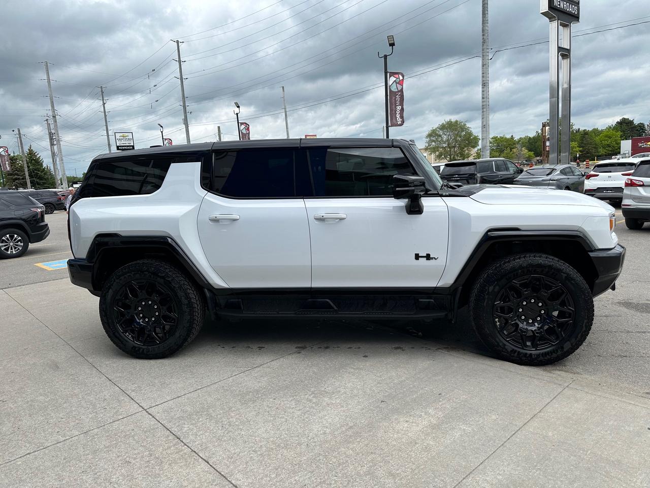 2026 GMC HUMMER EV SUV 3X 4dr All-Wheel Drive Photo