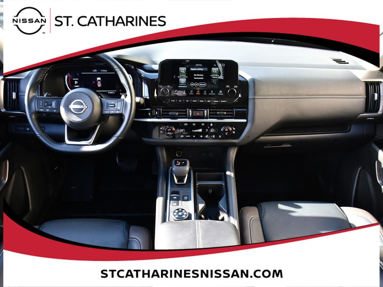 2025 Nissan Pathfinder Platinum Photo