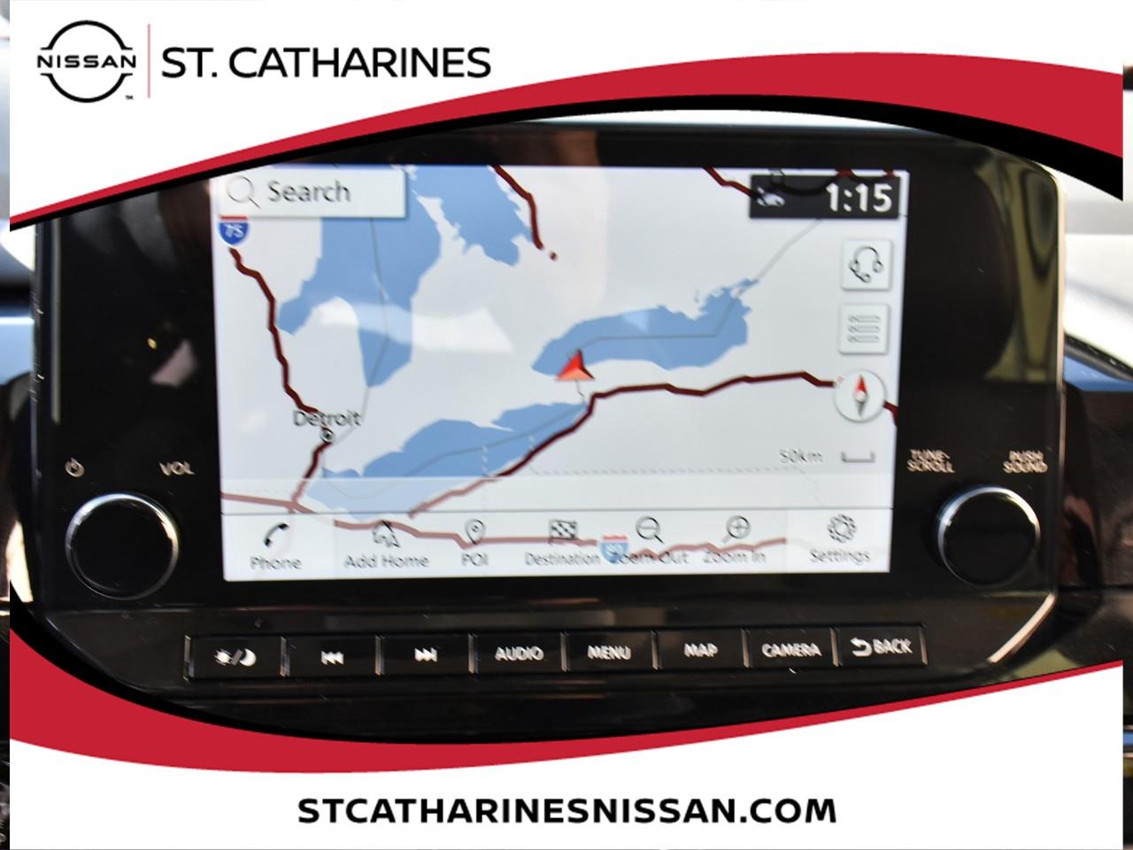 2025 Nissan Pathfinder Platinum Photo