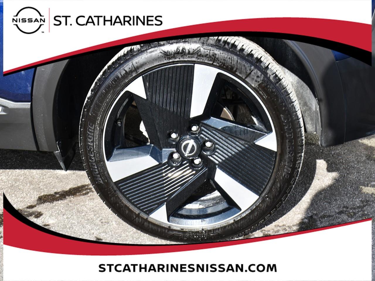 2025 Nissan Kicks SR Photo