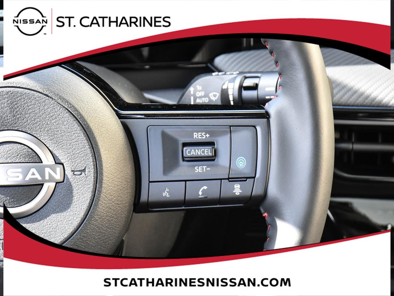 2025 Nissan Kicks SR Photo