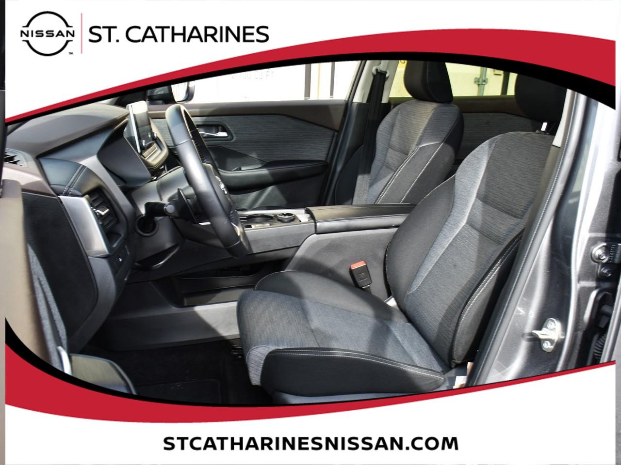 2023 Nissan Rogue SV MOONROOF Photo