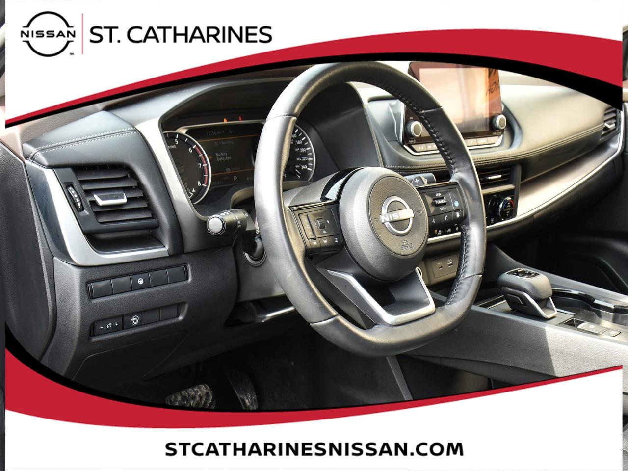 2023 Nissan Rogue SV MOONROOF Photo