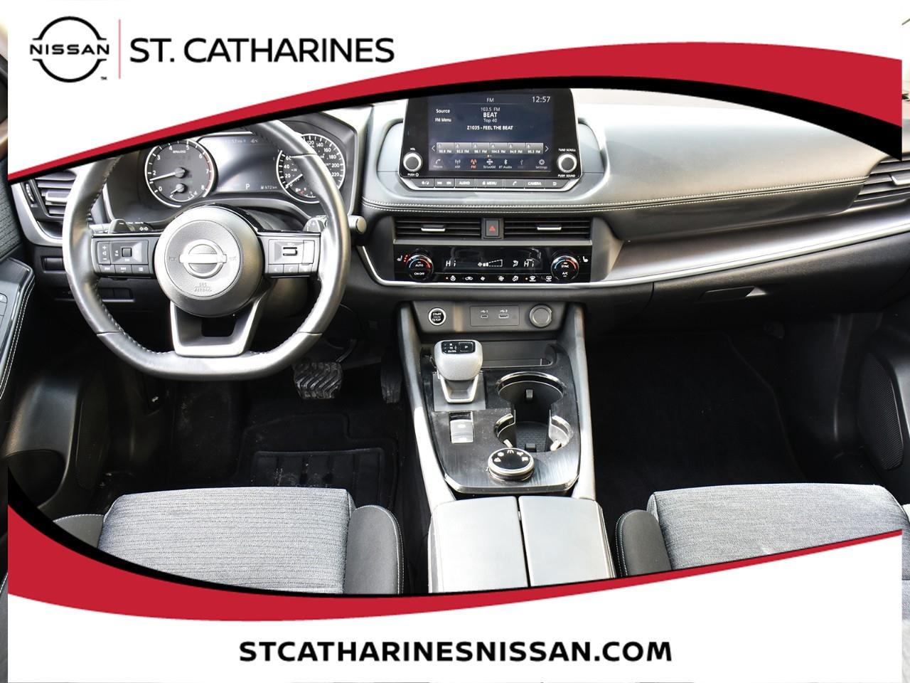 2023 Nissan Rogue SV MOONROOF Photo