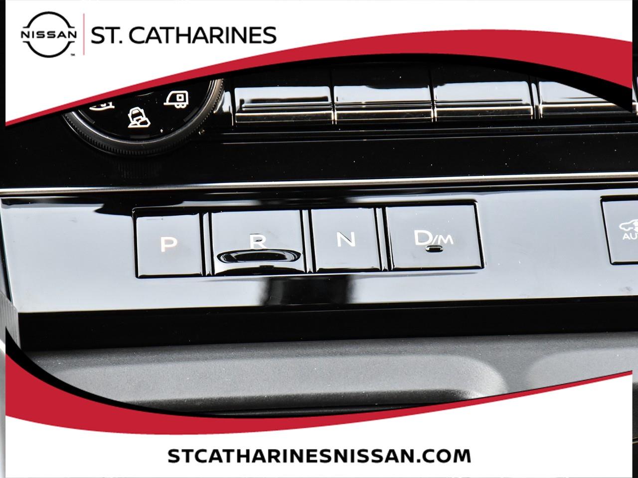 2025 Nissan Armada Platinum Reserve Photo